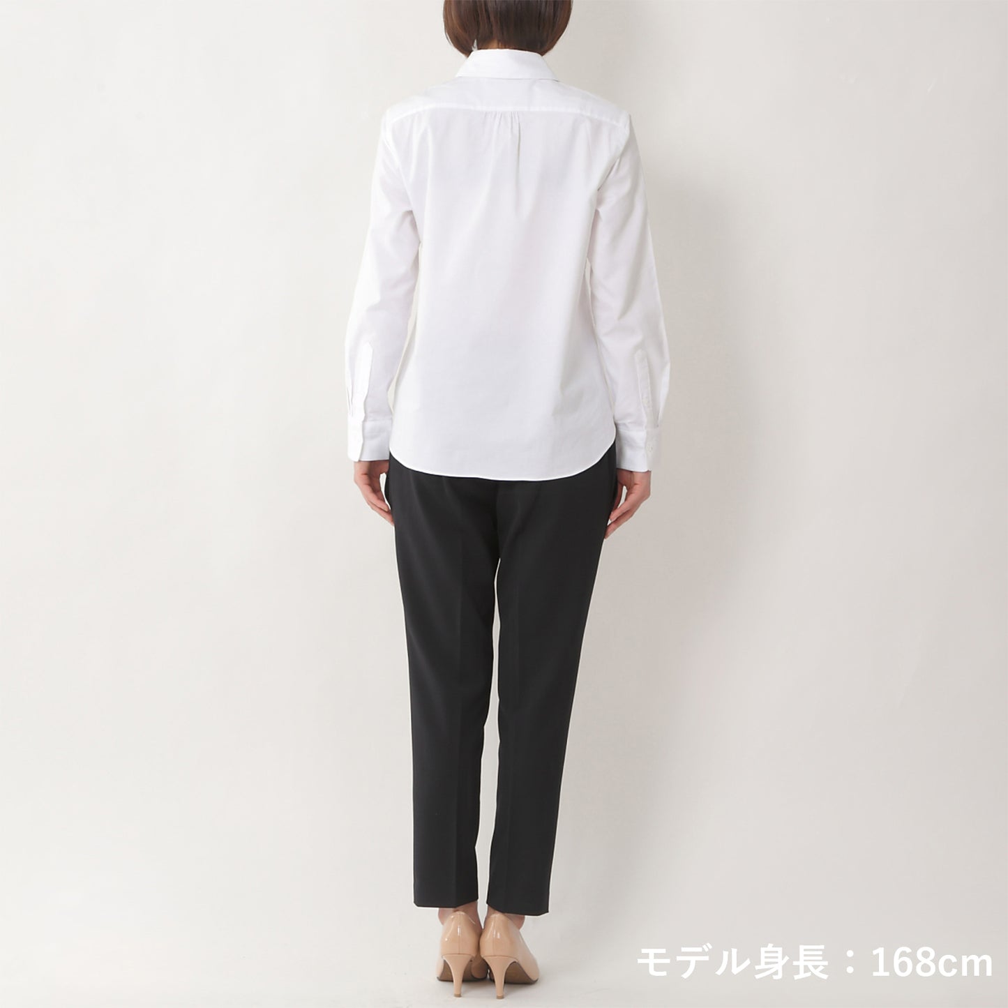 ストレッチウールテーパードパンツ(model:160cm 着用サイズ:SM)