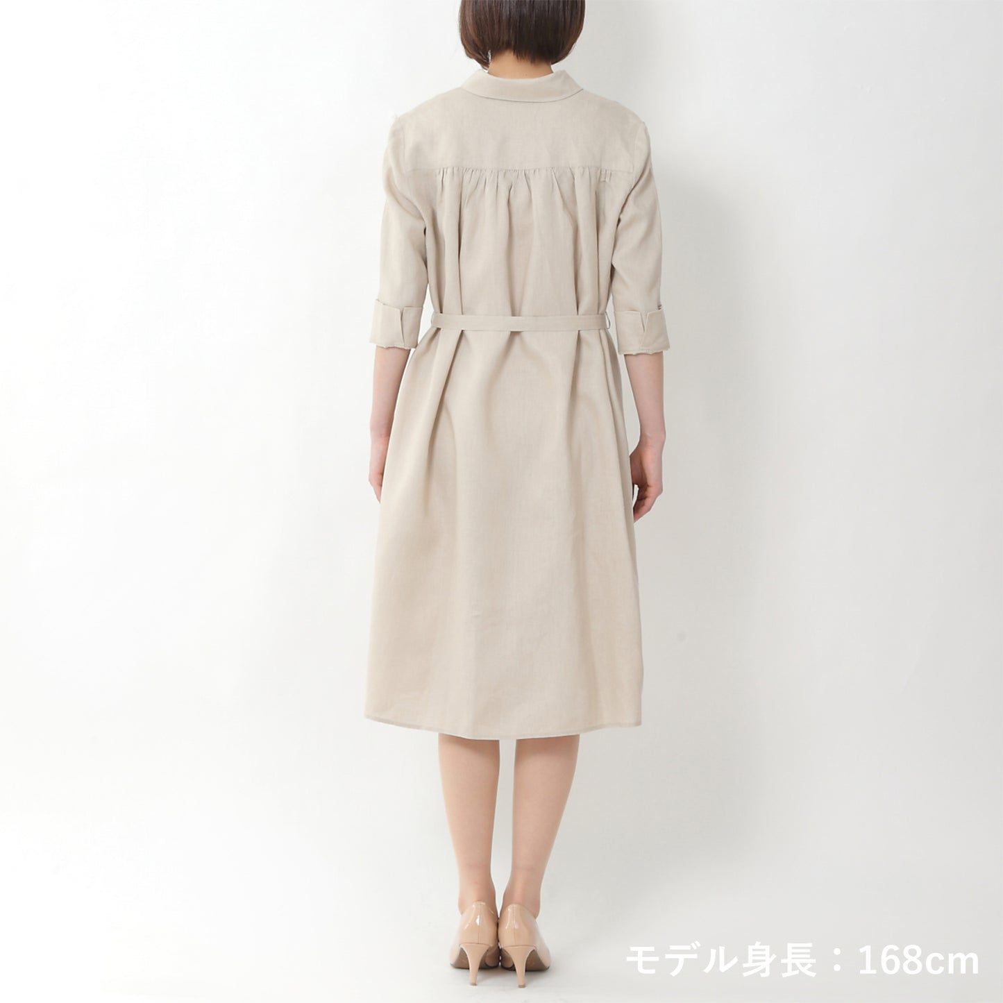 リネンバックギャザーシャツワンピース(model:168cm 着用サイズ:SM)