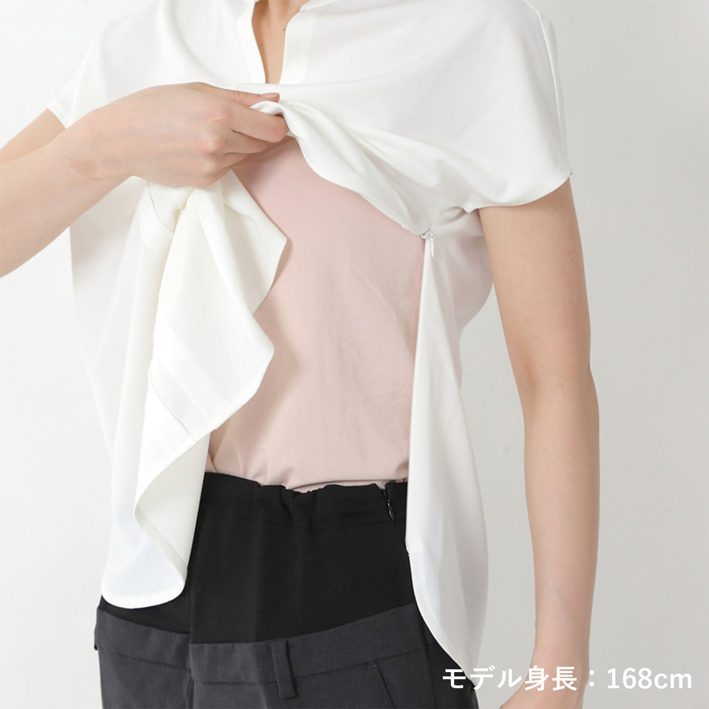 授乳口付ストレッチジョーゼットフレンチスリーブブラウス(model:168cm 着用サイズ:SM)