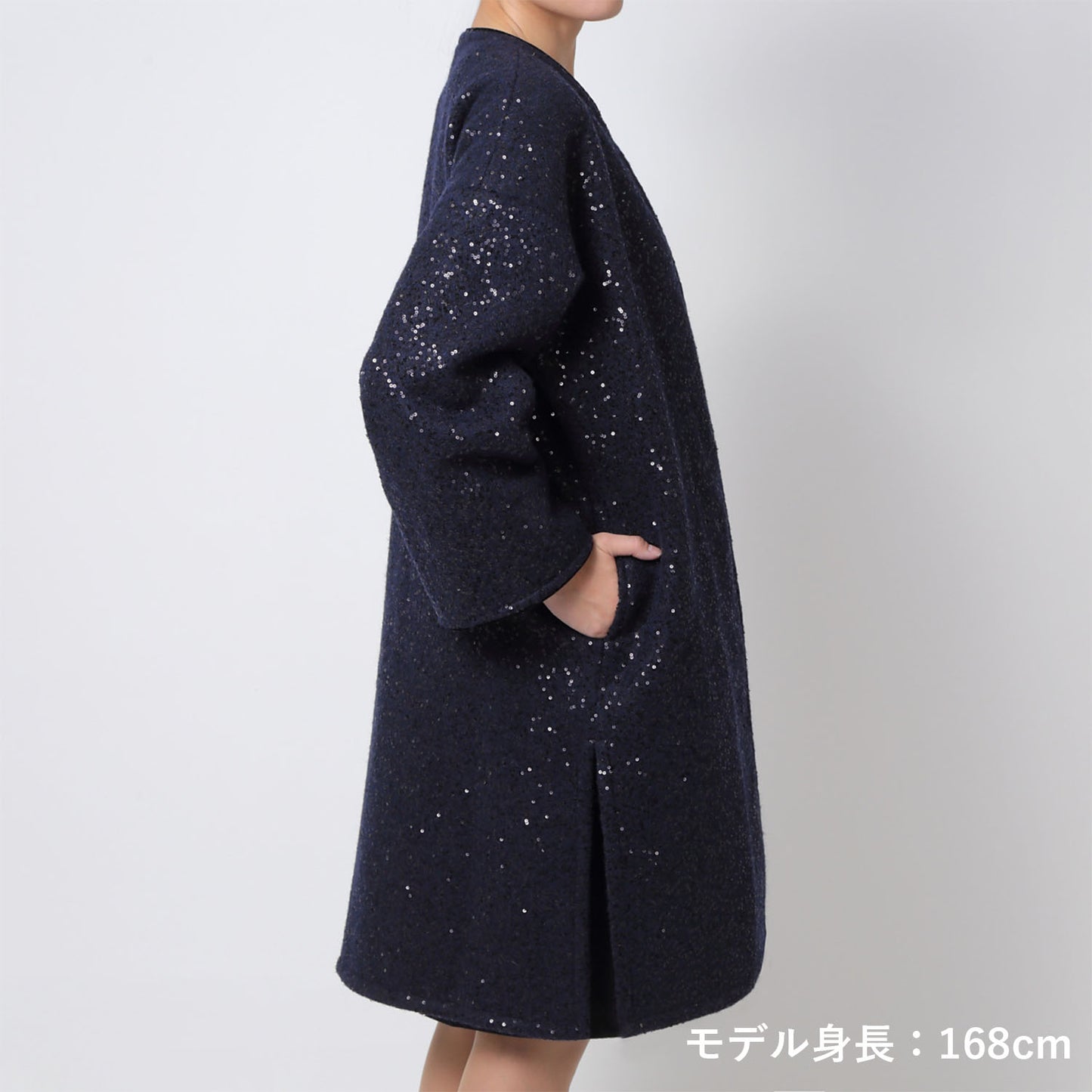 圧縮スパンコールノーカラーコート(model:160cm 着用サイズ:F)