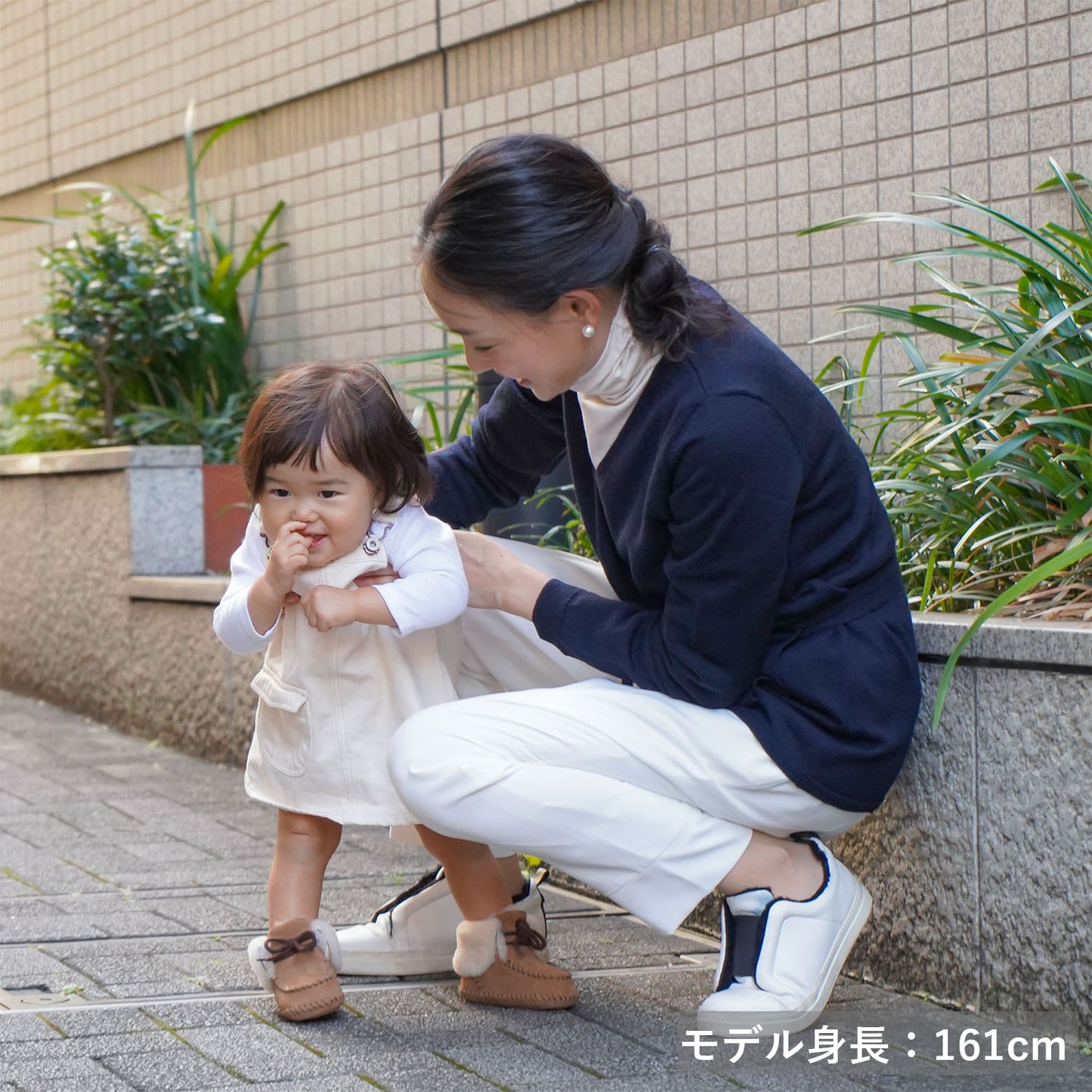 冷えから守る足首あったかイージーパンツ(model:160cm 着用サイズ:普通サイズM)