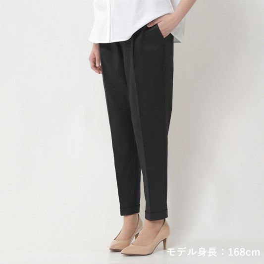 オケージョンブラックシャツインパンツ(model:168cm 着用サイズ:SM)